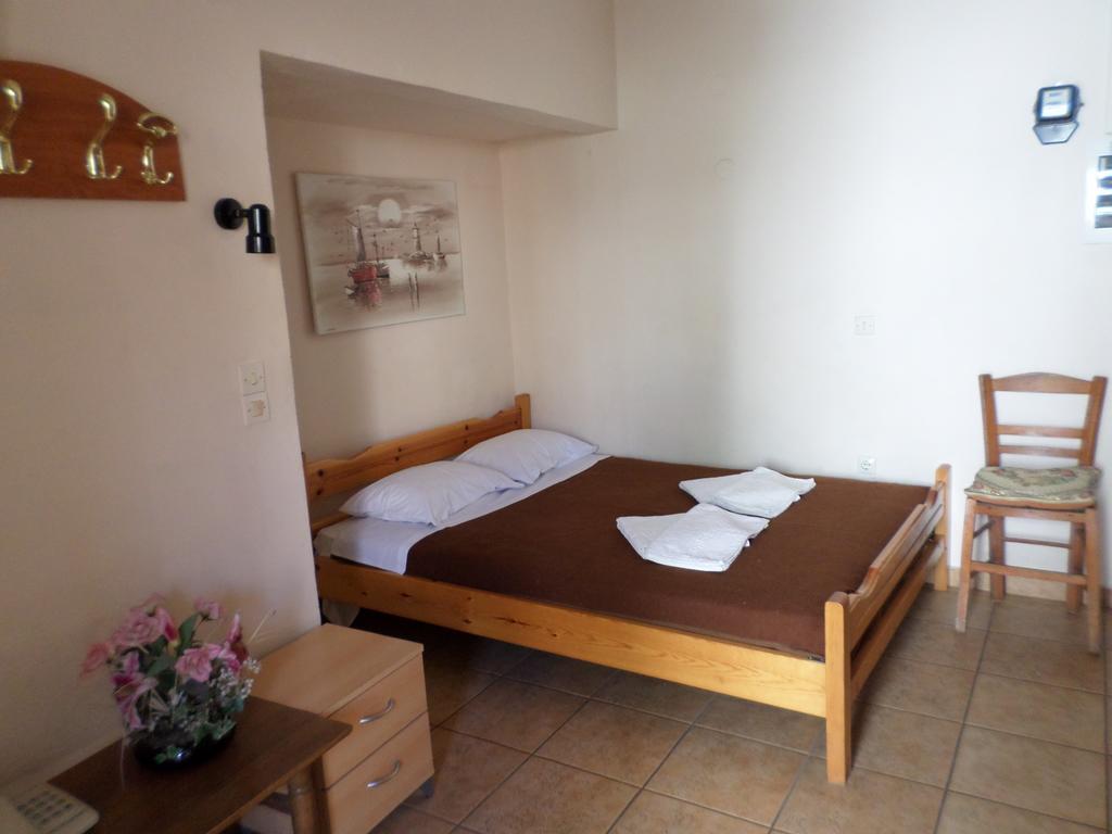 Tina Hotel La Canea Habitación foto